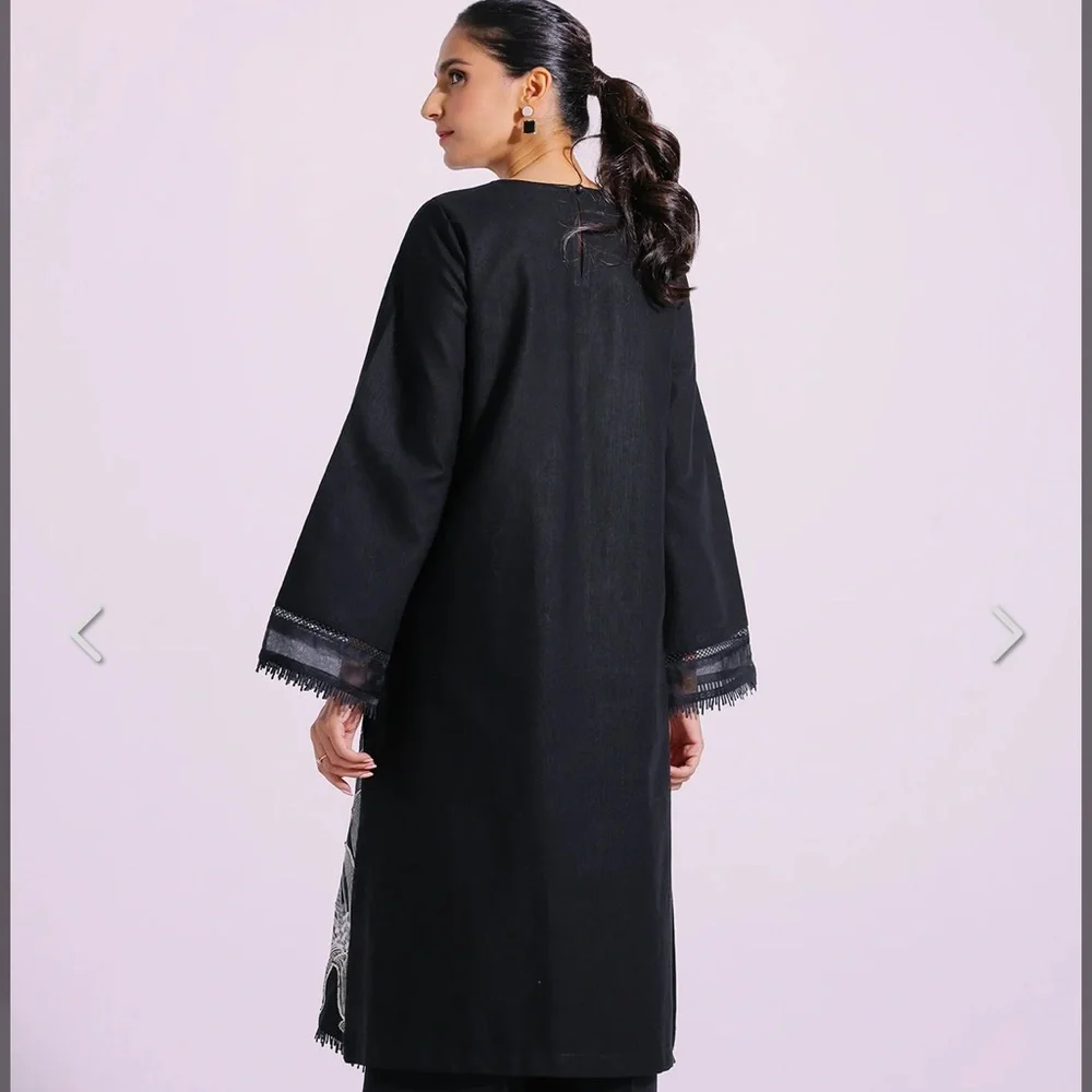 Khaddar too nd bottom - Picture 4 of 5